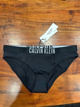 Čierne Calvin Klein plavky - 5