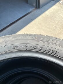 235 55 R20 letne pneu Dunlop - 5