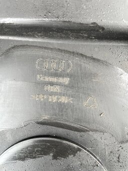 Audi a8 d3 plasty torpéda - 5