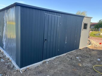 Plechová garáž 5×5 m – tmavý antracit (BTX 7016) - 5