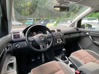VW Touran 1.4 TSI 103 kW Highline 2010 xenony tažné serviska - 5