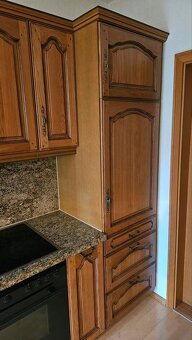 Masívna kuchynská linka z Nemecka so spotrebičmi - 5