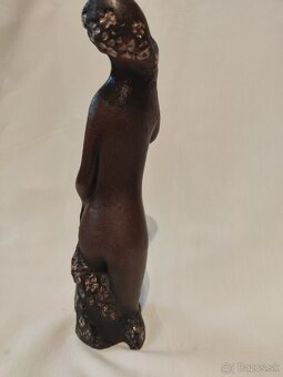 Sběratelská soška Akt - Dívka s květy - Bohumil Dobiáš, Jiho - 5