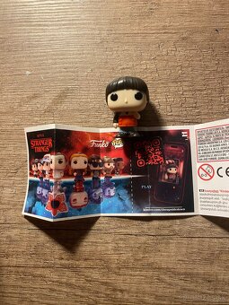 Predám kinder joy stranger things postavičky - 5