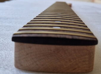 predám krk na stratocaster - 5