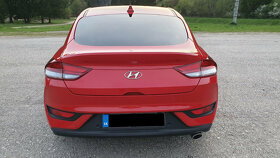 Predám Hyundai i30 Fastback 1.4T-GDi 140PS, 6° manuál - 5