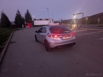 Predám/vymenim Honda civic 8g 2.2 103kw - 5