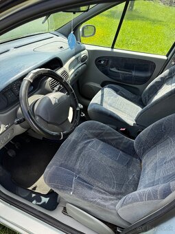 Renault Scénic - 5