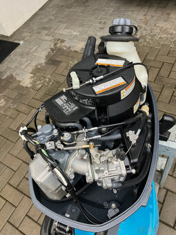 Predám drevený čln s motorm Yamaha 5HP - 5