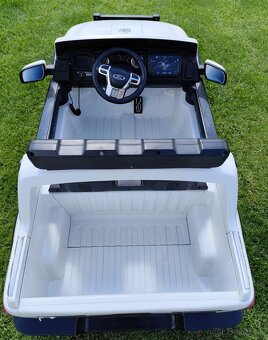 Rezervované - Elektrické autíčko Ford Police - 5
