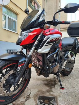Honda CB650f ročník 2017 - s výbavou a kuframi - 5
