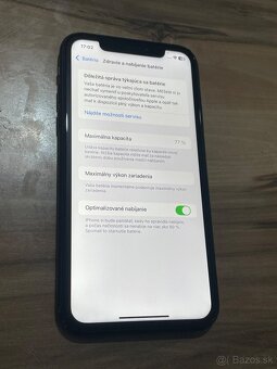 Predám Apple iPhone XR 64GB Black Známky Opotrebovania - 5