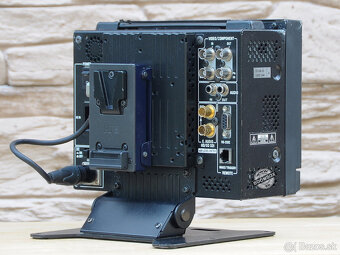 Profesionálny kamerový LCD monitor JVC DT-V9L1D - 5