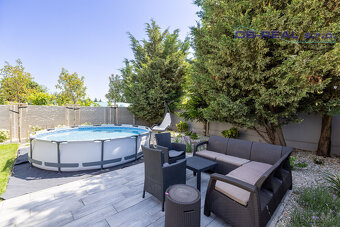 Predaj rekonštr. 5izb RD 240m2, parková úprava, pozemok 198m - 5