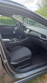 INSIGNIA Sports Tourer 2,0CDTi 170k - 5