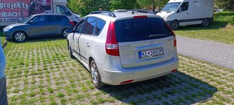 Hyundai i30CW, 1.4 80kw, r. v. 2010 - 5