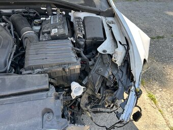 PREDAM HAVAROVANE AUTO ZNACKY AUDI A3 - 5
