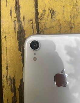 iPhone Xr - 5