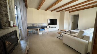 NA PREDAJ rodinný dom vo Svätoplukove - 5