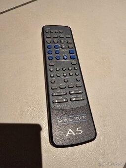 Musical Fidelity A5 - 5