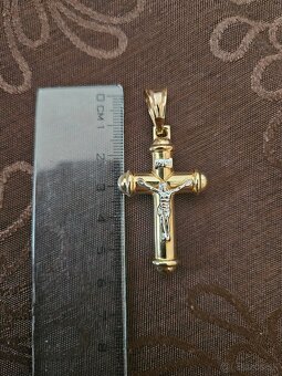 Zlatý prívesok kríž - 5