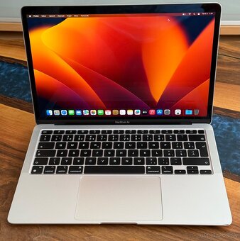 MacBook Air M1 98% bateria Silver 13” 8/256 - 5