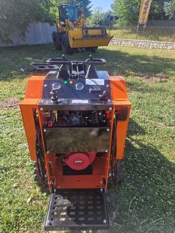 Mininakladač MACAO YT180 - 5