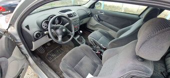 Lacno rozpredám Alfa Romeo 147 na náhradné diely - 5