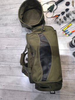 Rybárska taška + príslušenstvo - 5