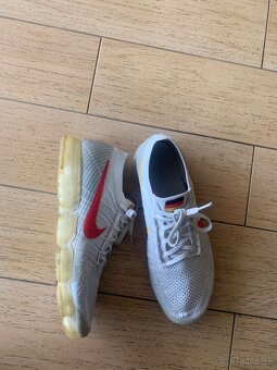 Nike VaporMax - 5