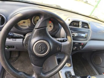 Predám Toyota RAV4 - 5