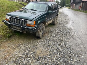 Jeep Grand Cheroke 4,0 - 5