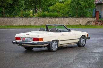 Mercedes-Benz SL 380 R107 - 5