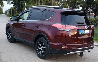 Predám Rav4 hybrid 2017 - 5