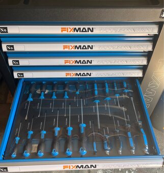 Montážny vozík Fixman F7 so 7 zásuvkami - 5