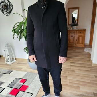 Čierny slim kabát - 5