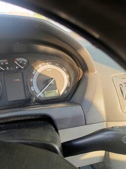Skoda fabia 1.2 htp - 5