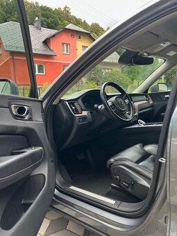 Volvo XC60 D5 173kw inscription, možnost odpočtu DPH - 5