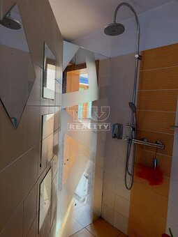 PRIPRAVUJEME NA PREDAJ VEĽKORYSÝ 5-IZBOVÝ RODINNÝ DOM –... - 5