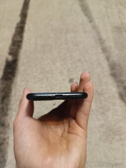 iPhone SE 2020 64GB – Čierny – Výborný stav - 5