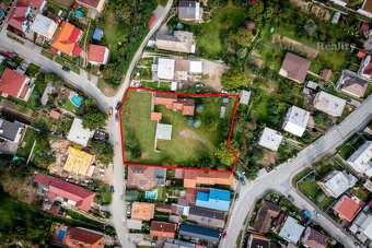 NA PRENÁJOM 5 IZBOVÝ RODINNÝ DOM S VEĽKÝM POZEMKOM 2864m2 |  - 5