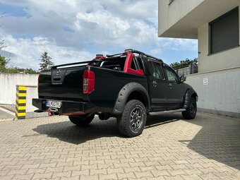 Nissan Navara DoubleCab 3.0 V6 dCi Platinum A/T Long - 5