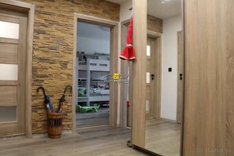 Len u nás.Predaj priestranného 3,5-izb.bytu s balkónom Zvole - 5