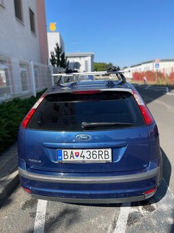 Ford focus 1,6 benzín 74kw - 5
