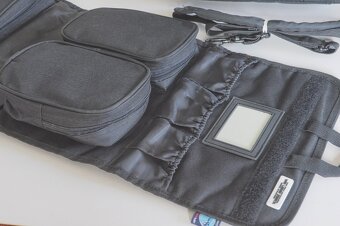Taška na notebook a púzdro na hygienické potreby. - 5