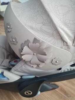 Cybex Flowers Cloude Z I size vajíčko - 5