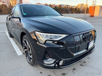 AUDI E-TRON 50 QUATTRO S-LINE SPORTBACK - 5