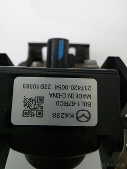 Parkovacia kamera Mazda B0L1-67RC0 - 5