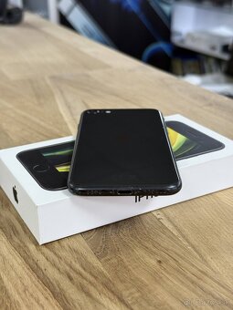 iPhone SE 2020 Black 64GB - 5