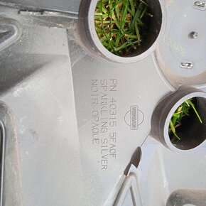 Puklice Nissan R16 originál diel - 5